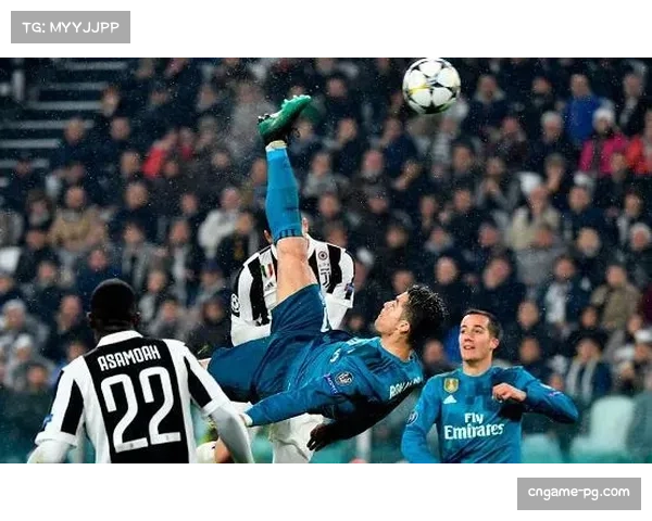 C罗40岁倒钩视频1小时浏览量破2亿,国际足联转发致敬